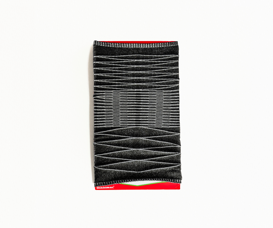 Knovus x DIA Collaboration // Knitted Sleeve for DIAGONAL Magazine